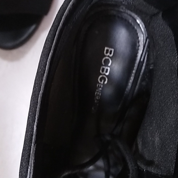 BCBGENERATION | Booties |
Size: 7 1/2 | Color: Black |
Condition: Great - Picture 5 of 7